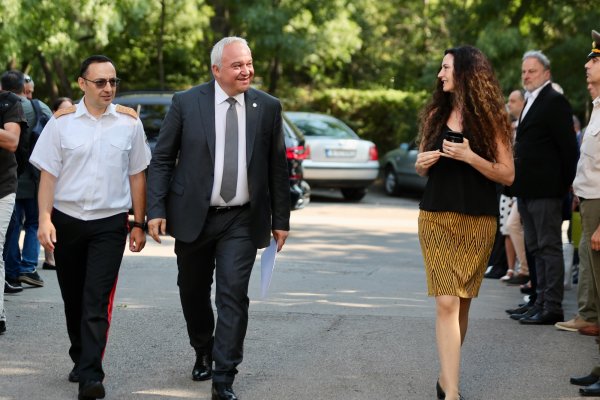 Демерджиев на църковен водосвет по случай патронния празник на пожарникарите